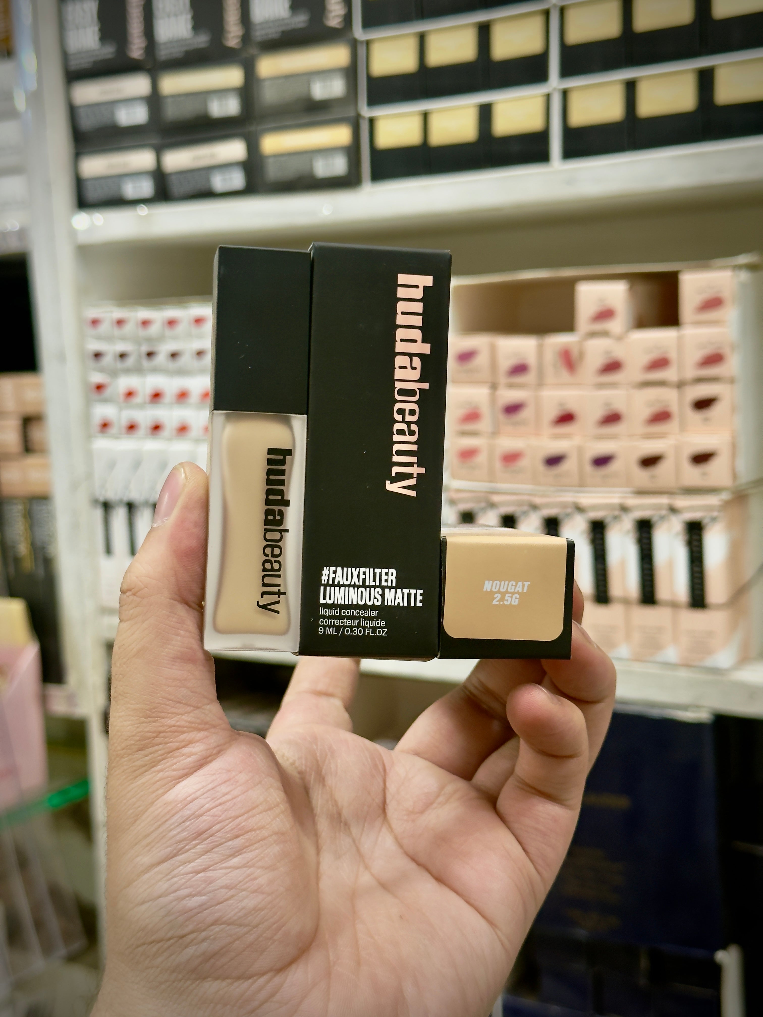 HUDA BEAUTY FAUXFILTER LUMINOUS MATTE COLOR CORRECTOR