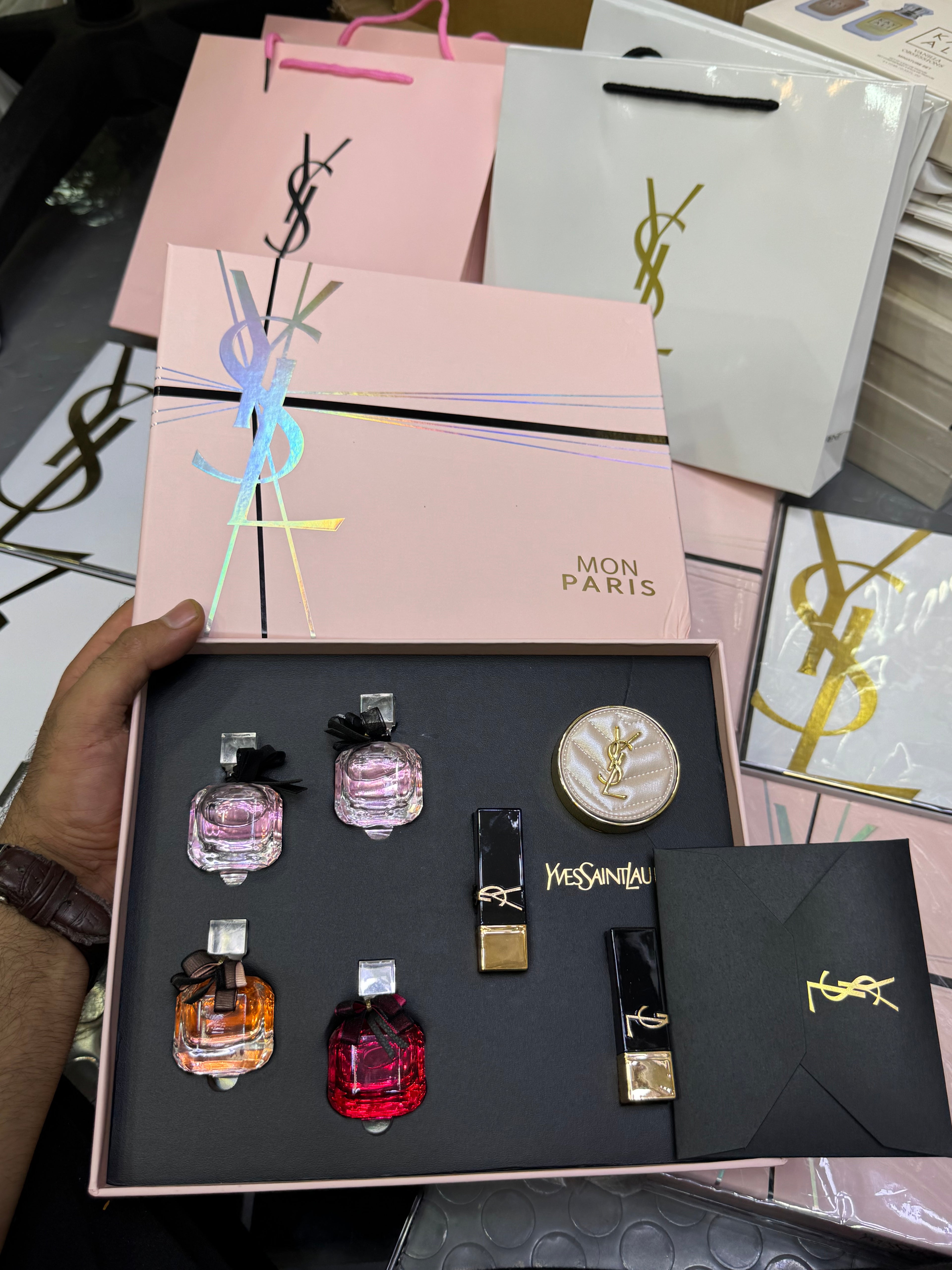 KAYALI OUD GASM MINIATURE SET (4x10ml)