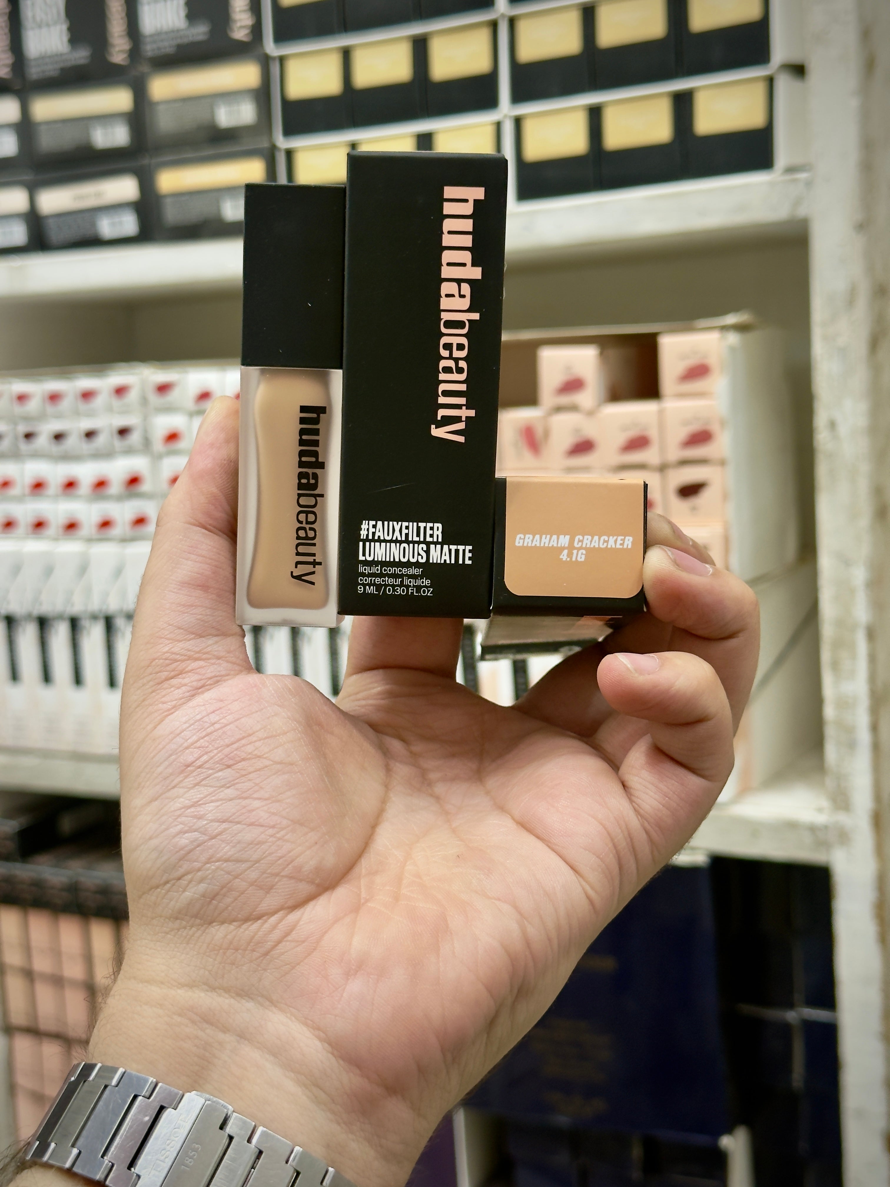 HUDA BEAUTY FAUXFILTER LUMINOUS MATTE COLOR CORRECTOR