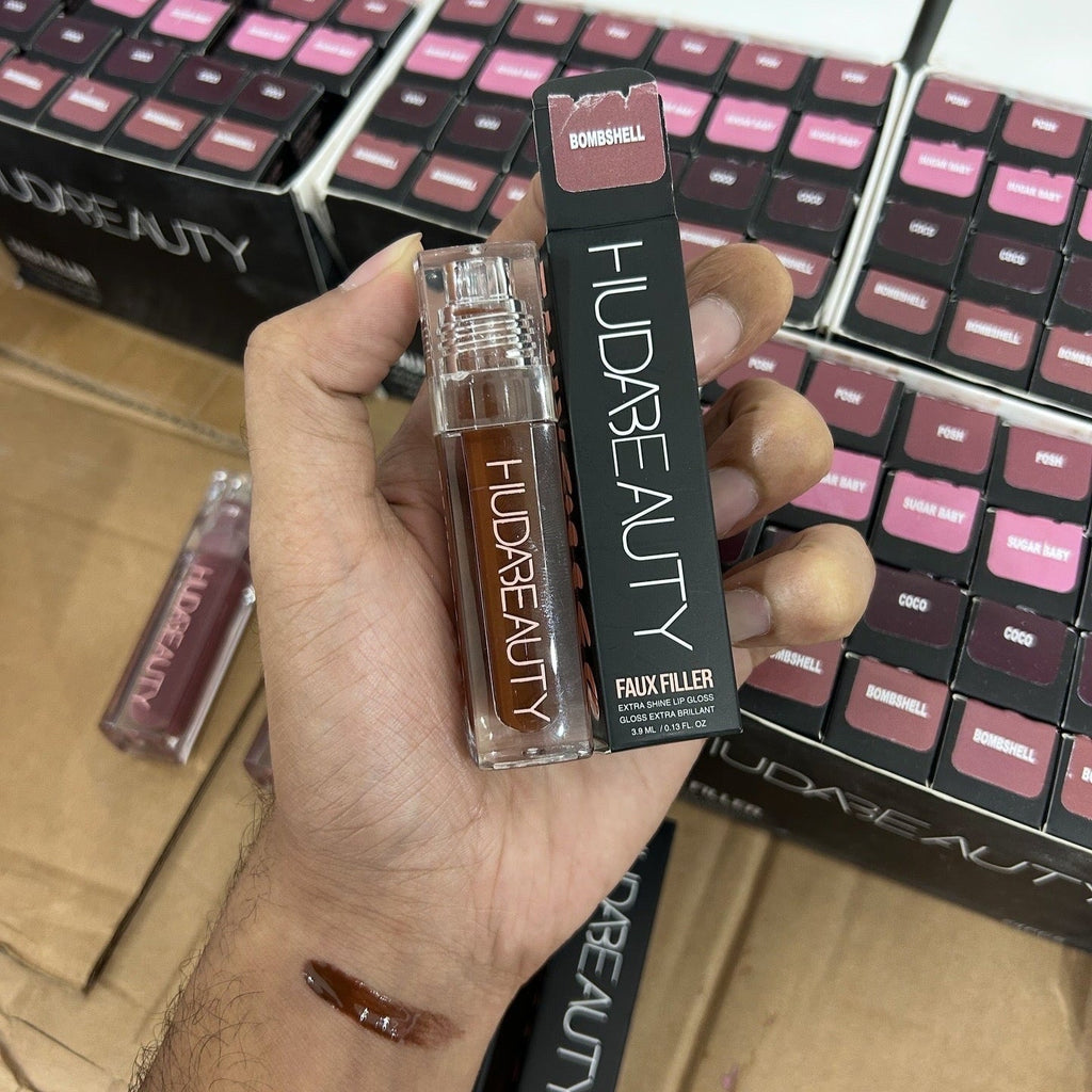 HUDA BEAUTY Faux Filler Extra Shine Lip Gloss