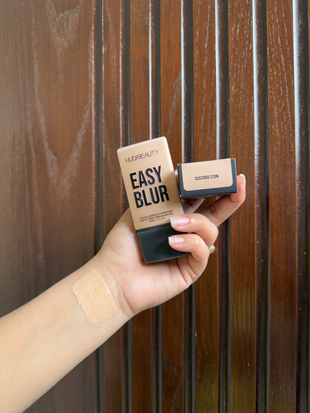 HUDA BEAUTY Easy Blur Natural Airbrush Foundation With Niacinamide