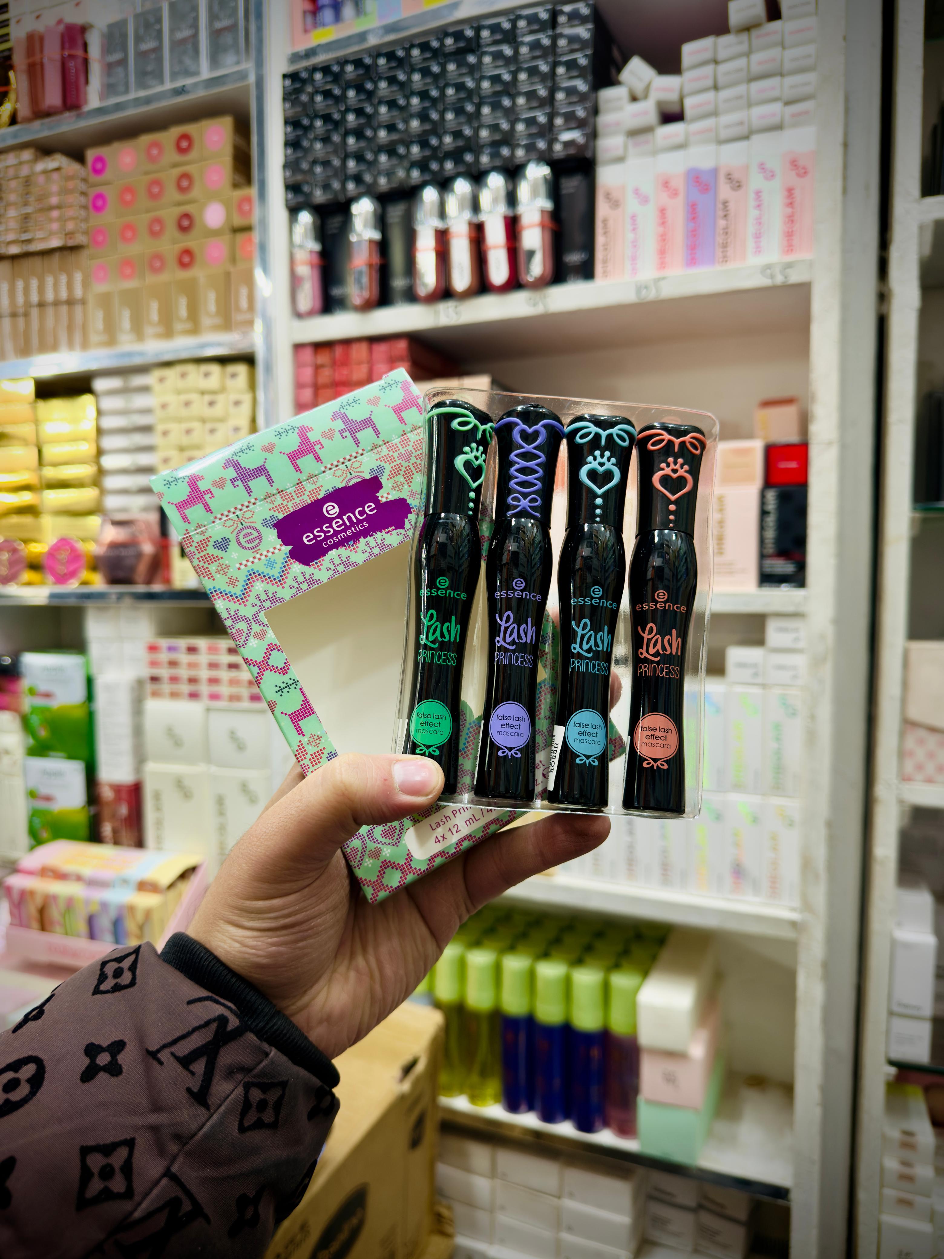 ESSENCE LASH PRINCESS 4 IN 1 MASCARA SET