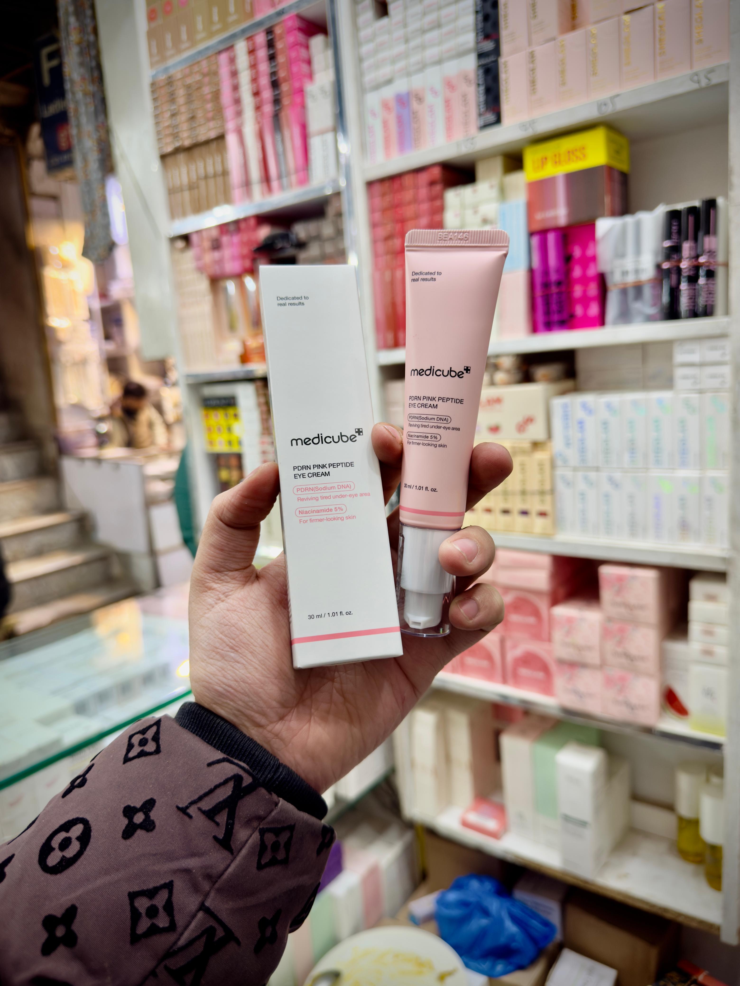 MEDICUBE PDRN PINK PEPTIDE EYE CREAM