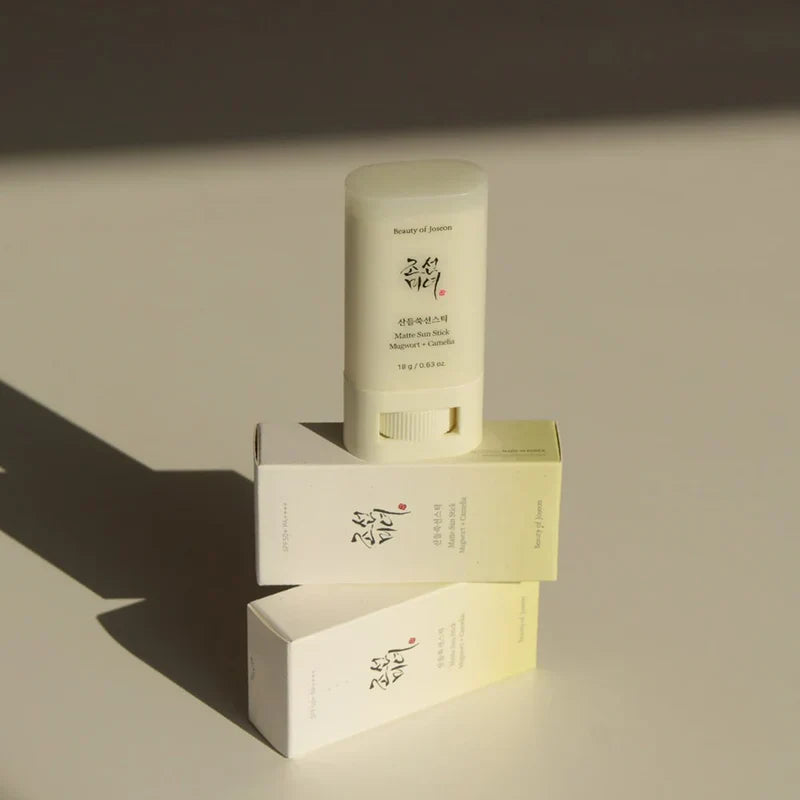 BEAUTY OF JOSEON MATTE SUN STICK MUGWORT + CAMILIA (SPF 50+ PA++++)