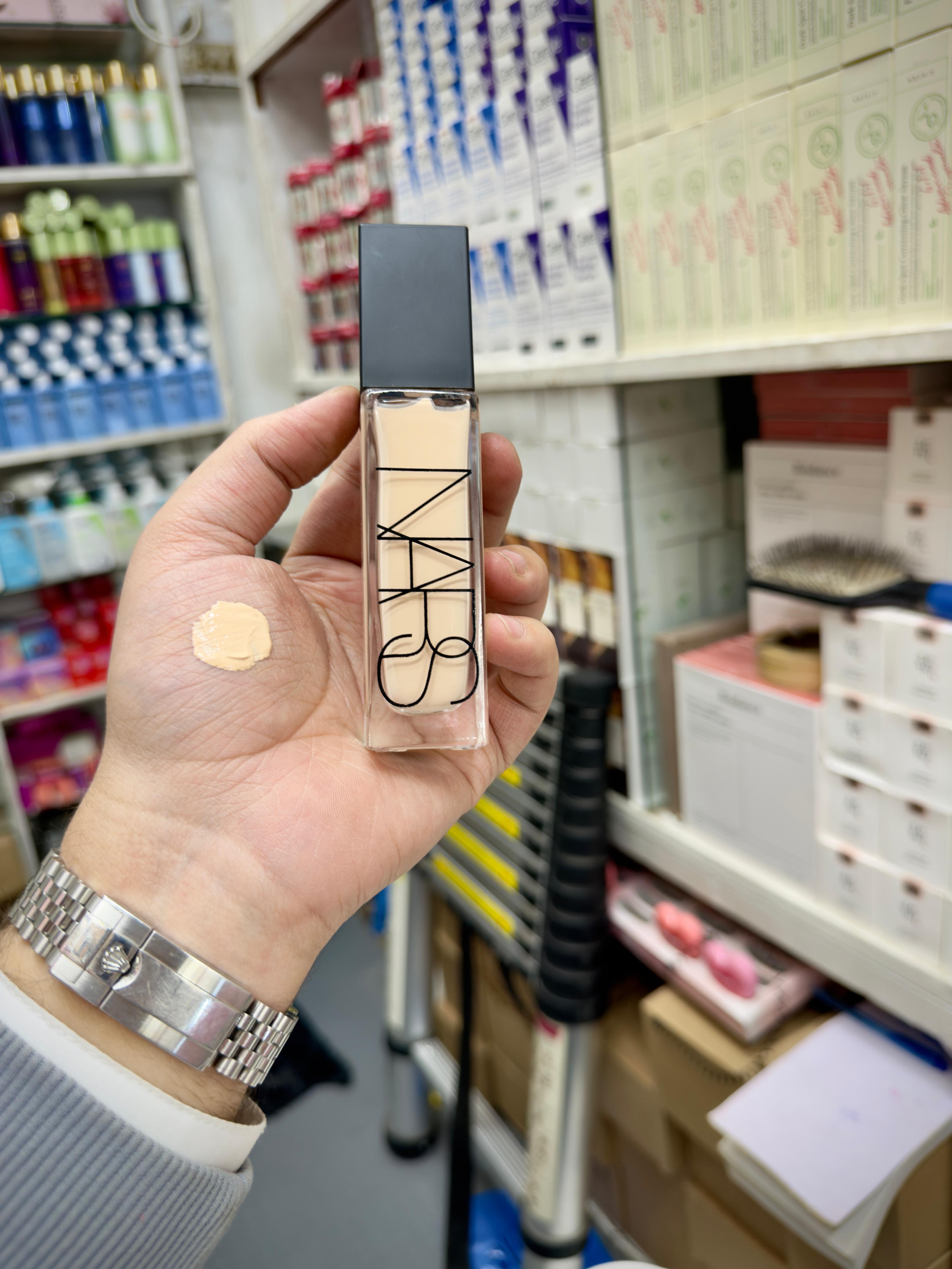 NARS NATURAL RADIANT LONGWEAR FOUNDATION