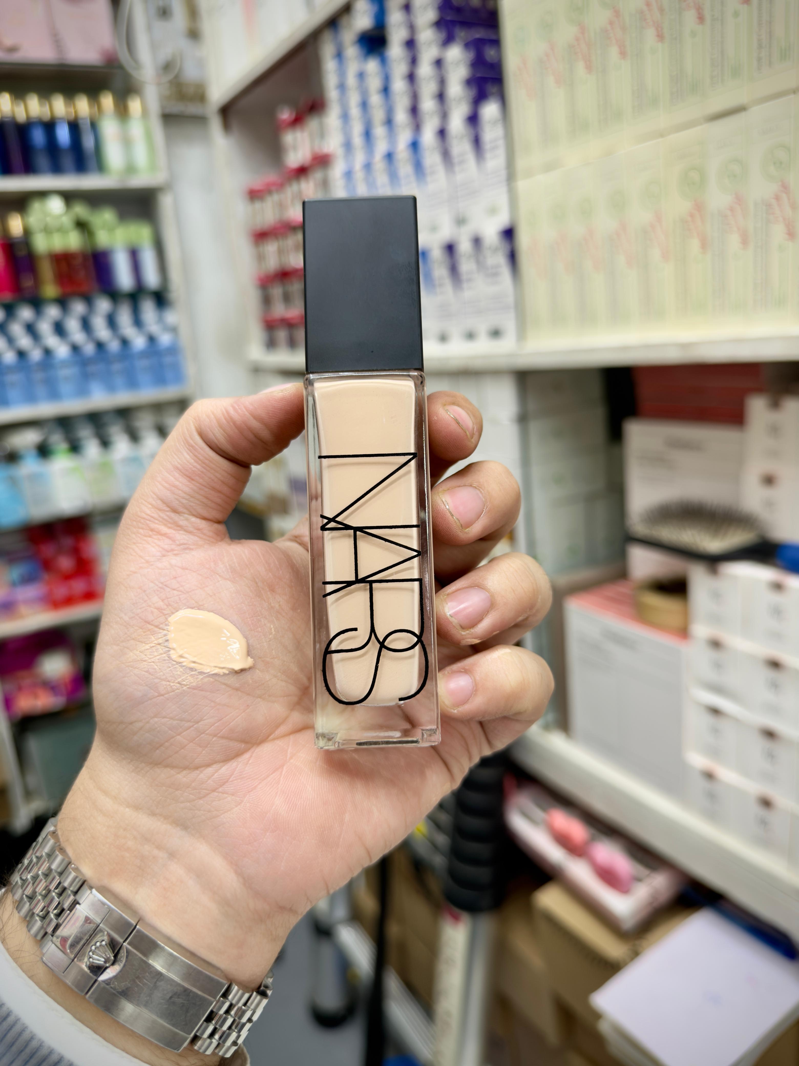 NARS NATURAL RADIANT LONGWEAR FOUNDATION