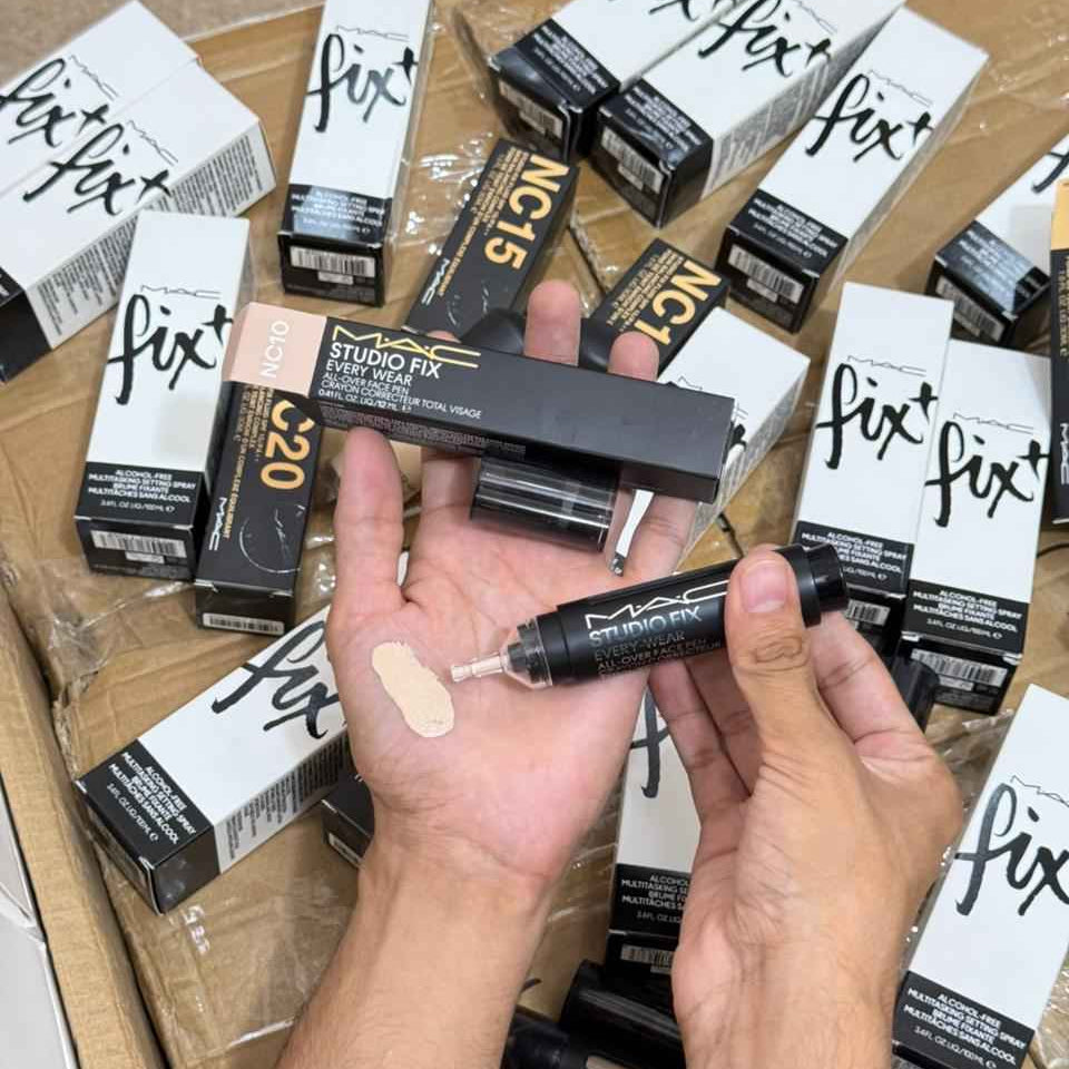 MAC Studio Fix Every-Wear All-Over Face Pen – Flawless Coverage