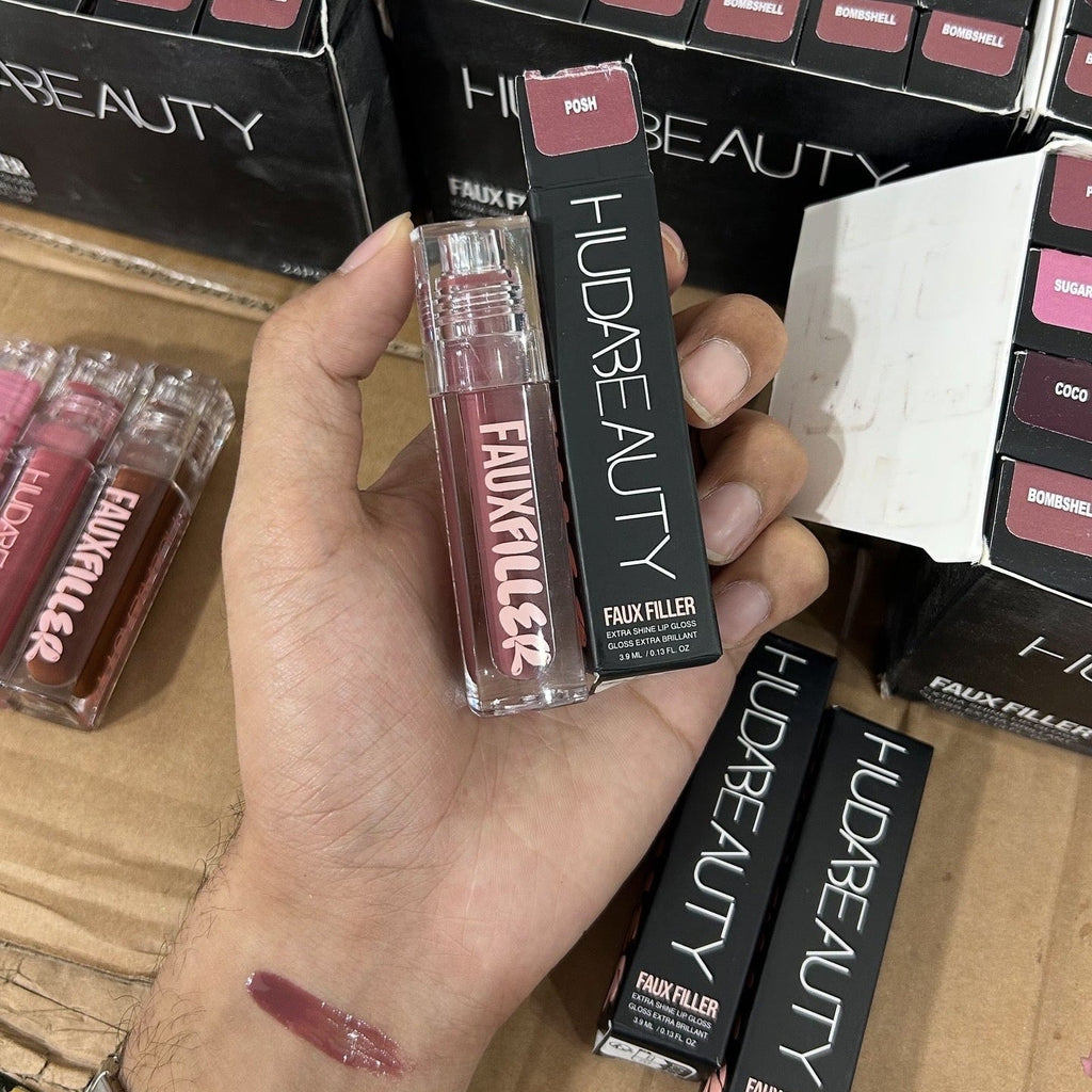 HUDA BEAUTY Faux Filler Extra Shine Lip Gloss