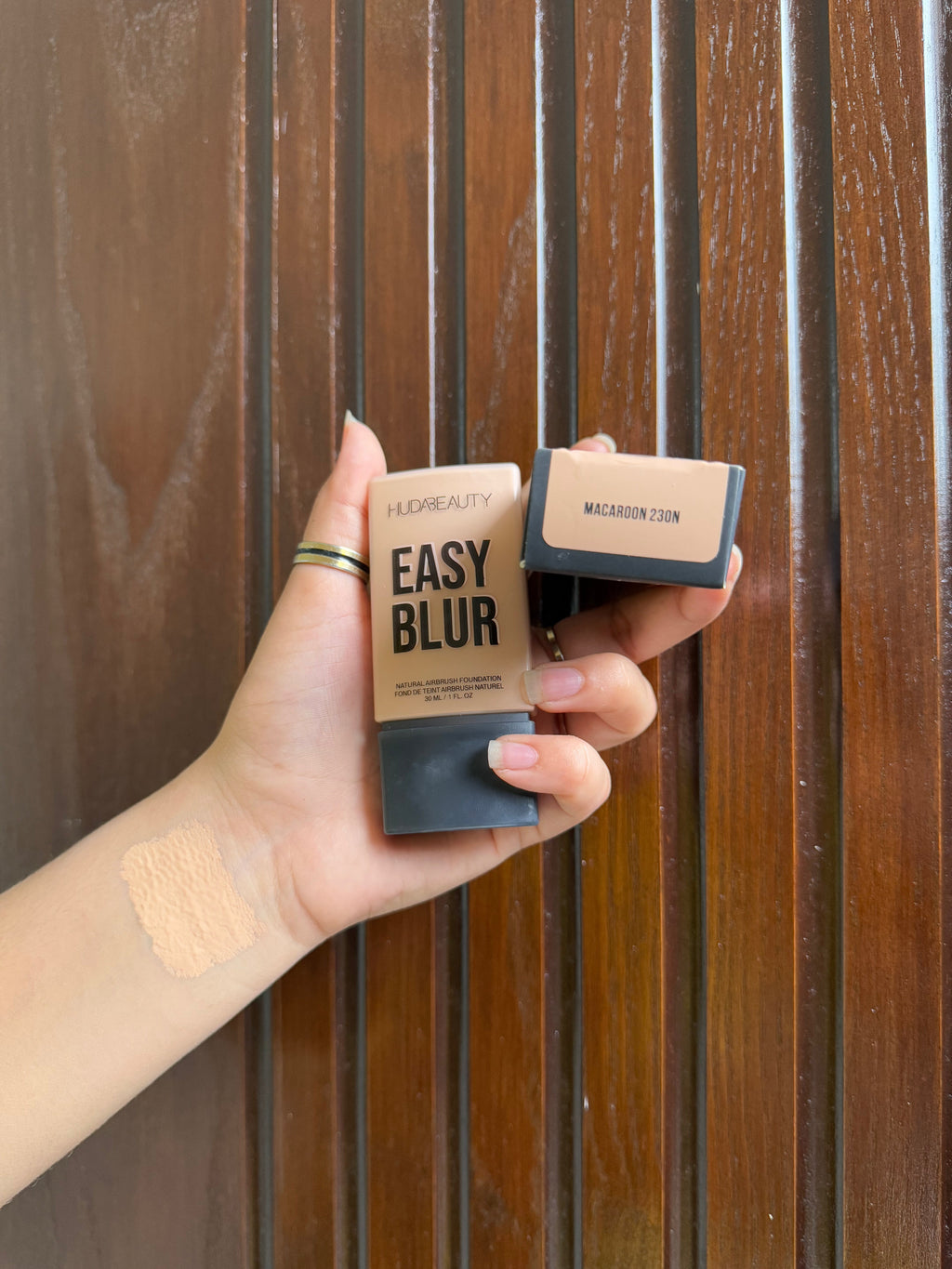 HUDA BEAUTY Easy Blur Natural Airbrush Foundation With Niacinamide